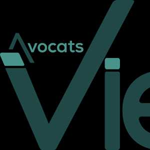 Marine, un avocat spécialisé en droit commercial à Saint-Denis